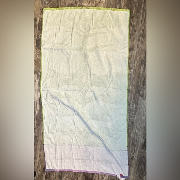 Lot Of 3 Kids Beach‎ Pool Towels. Hulk, Sharks, Descendants - Picture 3 of 6